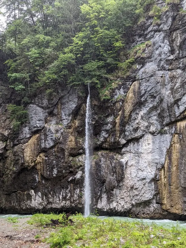 Water falling the full height of the limestone