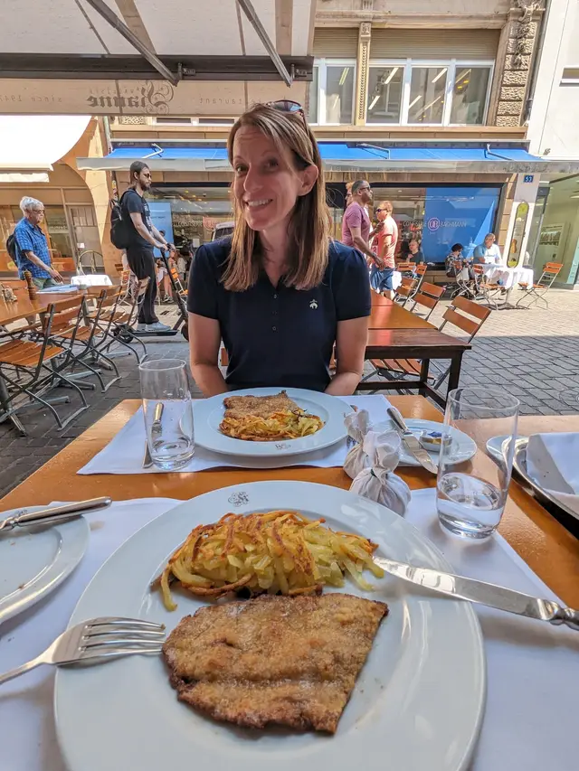 Lunch out on Gerbergasse, rösti on the plate