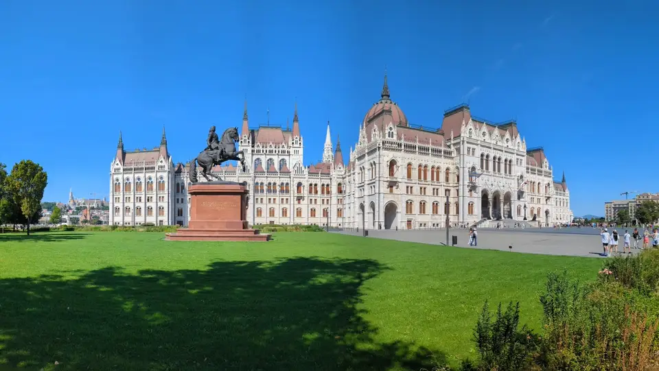 The Parliament from its square in full sun