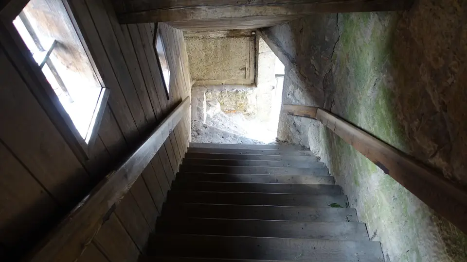 The stair down inside the wall