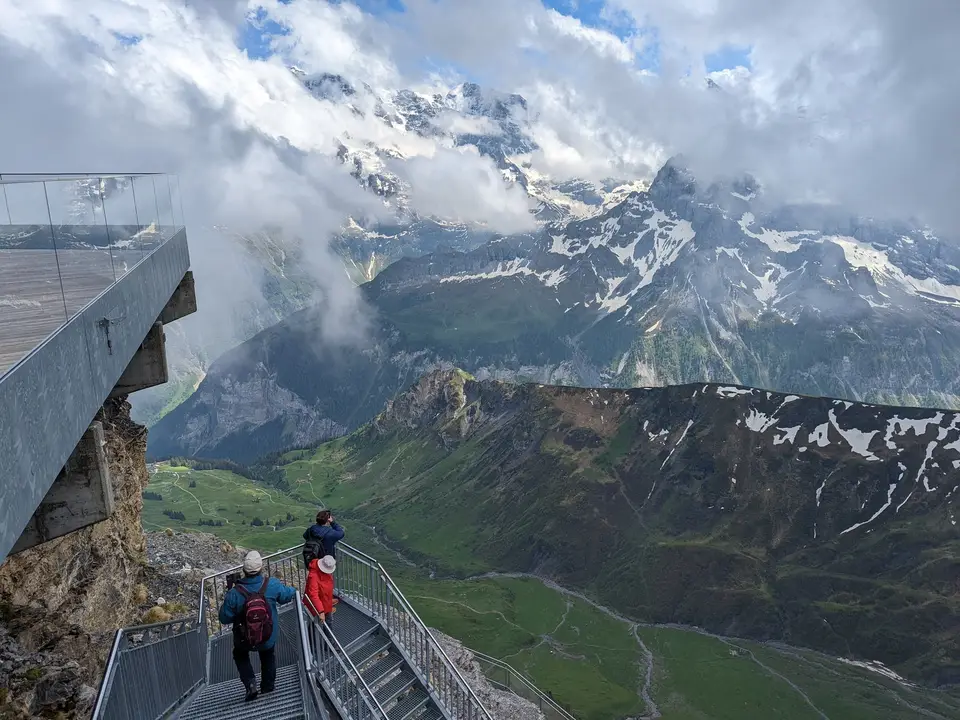 Pointing out the valley from the Skyline platform
