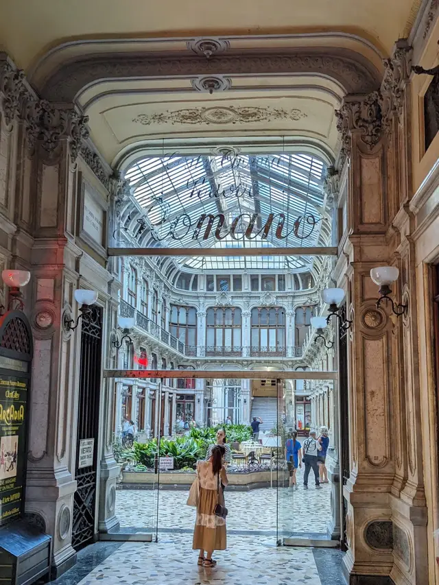 The Galleria and the old Cinema Romano sign